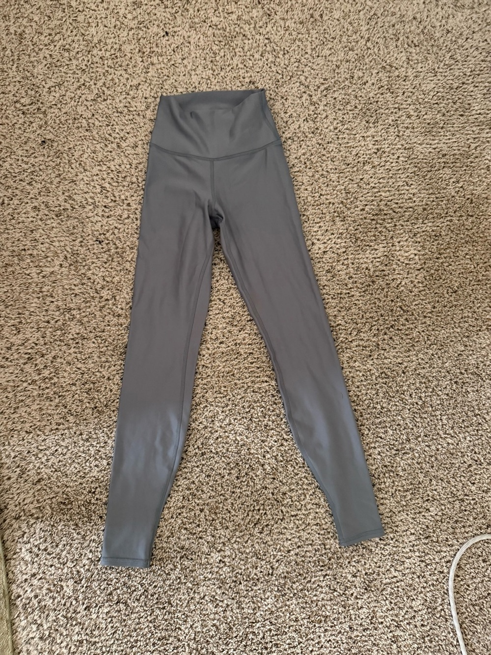 ALO Yoga Airlift Warm Leggings in Gray⭐️ Worn once⭐️